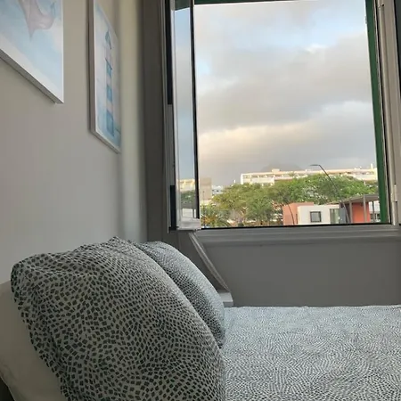 Lovely Double In A Shared Flat Near The Beach Campsite Playa de las Americas (Tenerife)