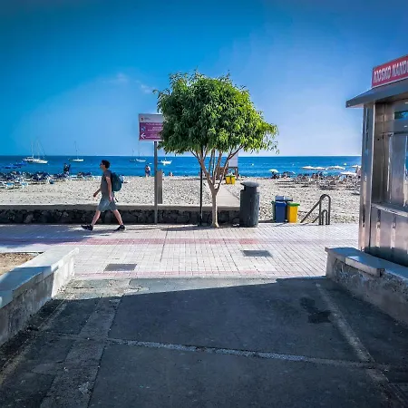 Lovely Double In A Shared Flat Near The Beach